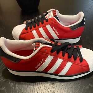 Adidas Superstar- size 7.5
